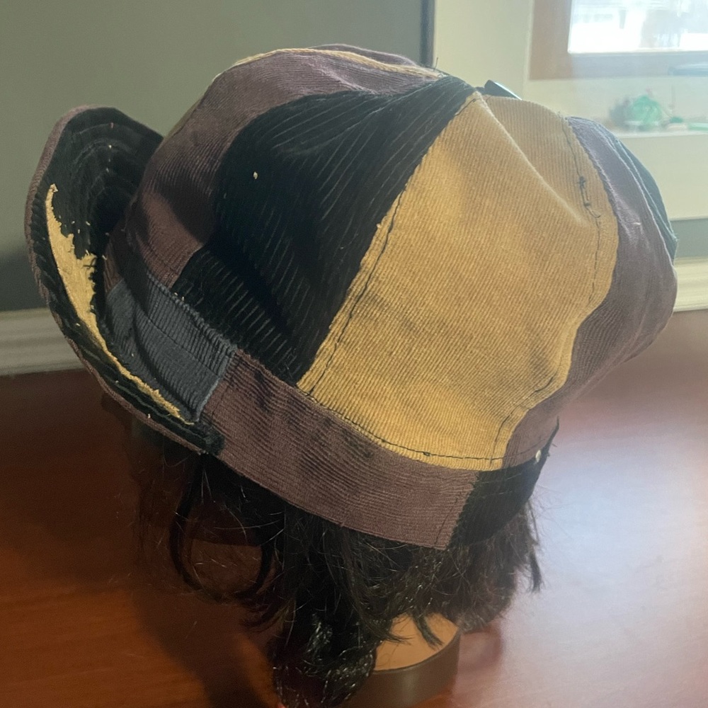 Custom hat - Picture 5 of 8